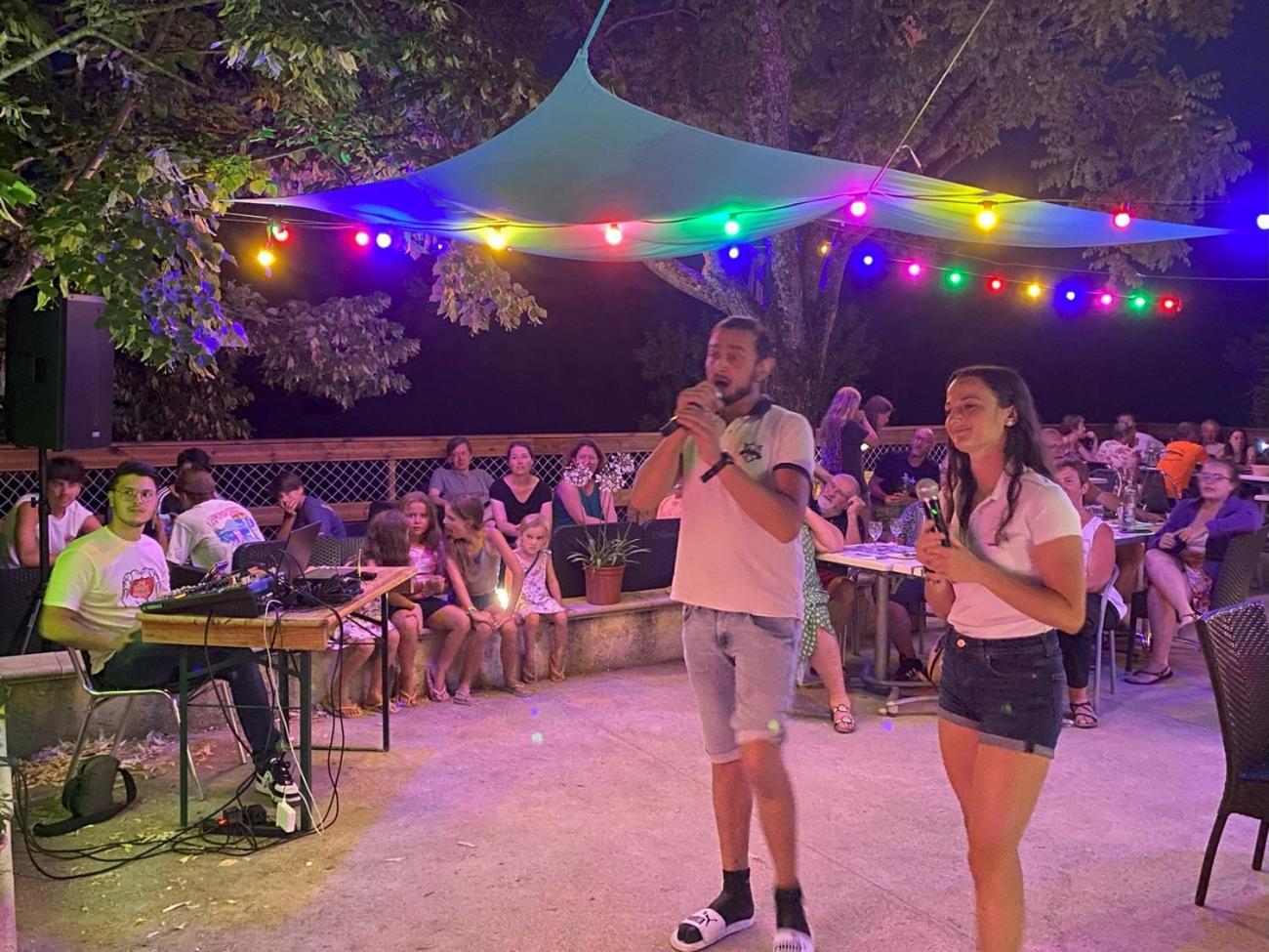 Camping Les Hauts De Rosans Exterior foto